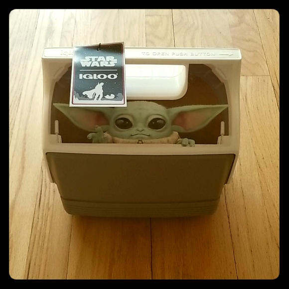 Igloo Other - 6 pack size Igloo Cooler. Baby Yoda. Mandalorian.